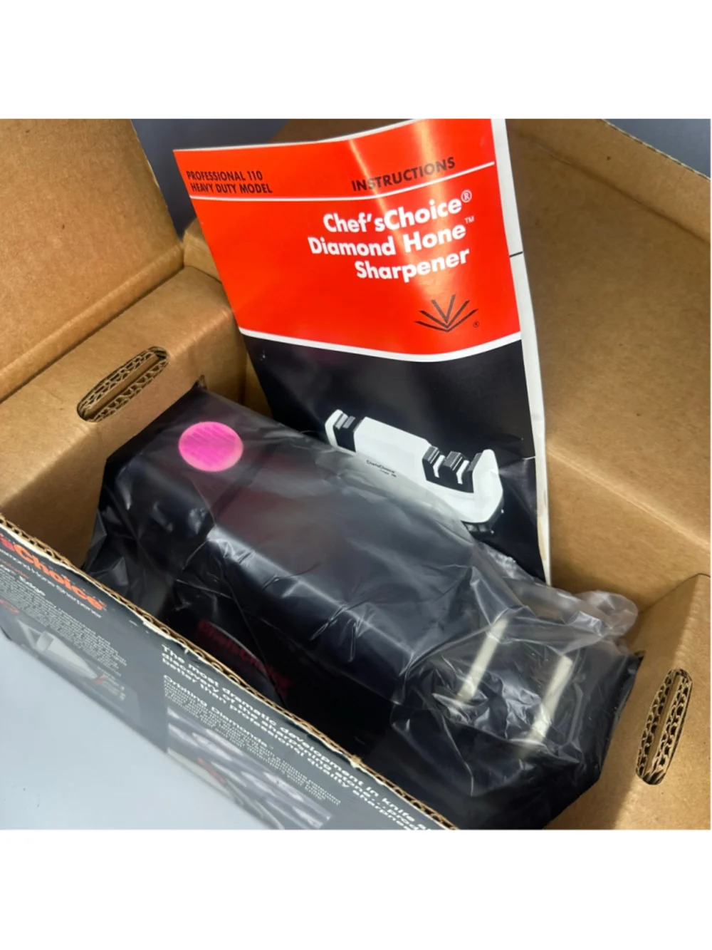 New in Box Chef's Choice Professional 110 Black Diamond Hone Knife Sharpener